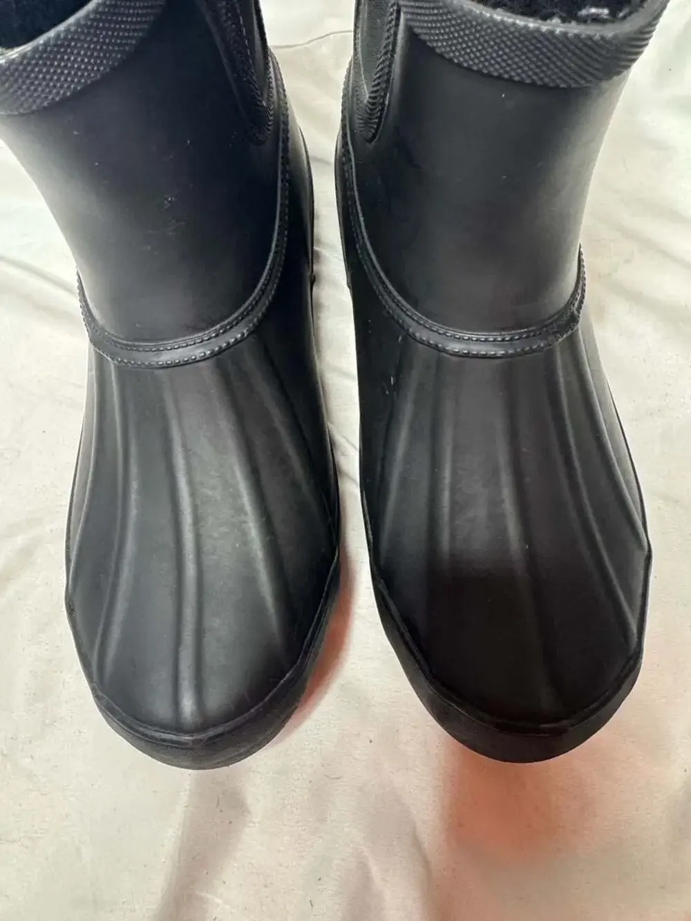 Chooka Women's Waterproof Chelsea Rain Boots with Faux Fur Lining. Size 8.